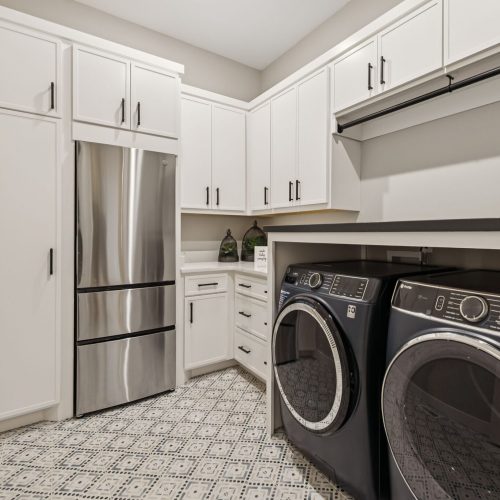 11-5615 Eaglemont Dr - 011