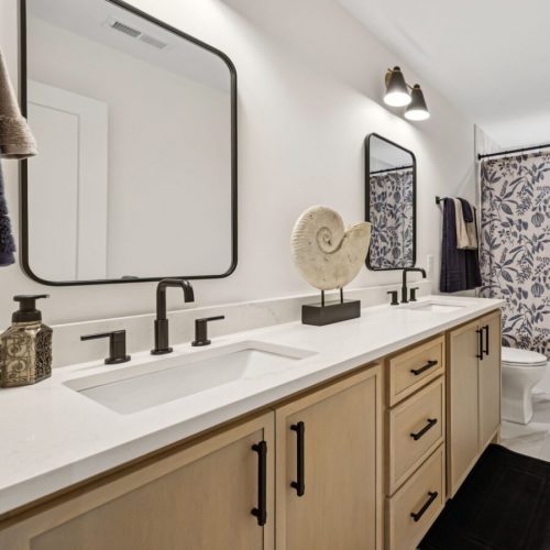 62-5615 Eaglemont Dr - 062