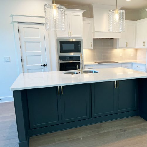 custom-kitchen-cabinets-storage-services